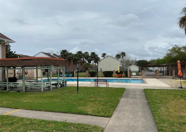 property at 4211 Benard Ct