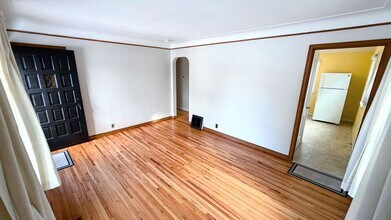 3507-2-1/2 2 1/2 St NE in Minneapolis, MN - Building Photo - Building Photo