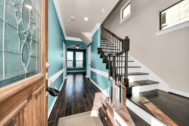 property at 2707 King's Retreat Cir