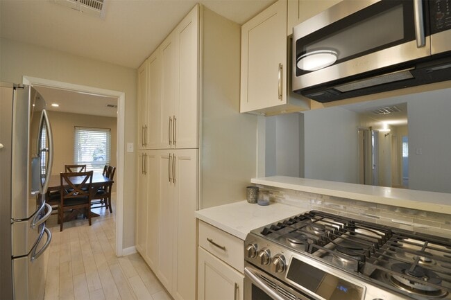 property at 1420 Sweet Gum Ln