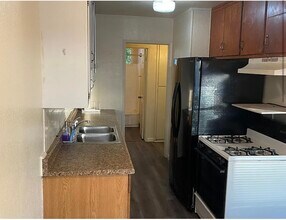 3230 Cogswell Rd, Unit #C in El Monte, CA - Foto de edificio - Building Photo