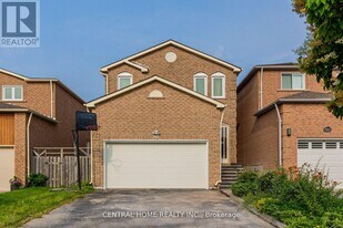 90 Stather Crescent in Markham, ON - Building Photo