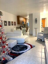 2643 NE 8th Ave in Wilton Manors, FL - Building Photo - Building Photo