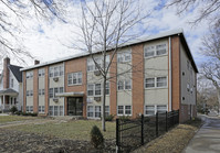 2500 Pleasant Ave S in Minneapolis, MN - Building Photo - Building Photo