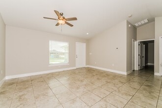1611 Inwood Rd in La Belle, FL - Building Photo - Building Photo