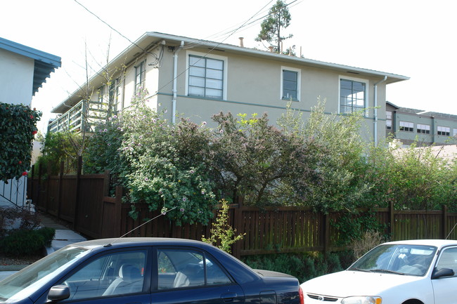 1524 Berkeley Way in Berkeley, CA - Building Photo - Building Photo