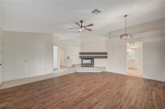 2727 Coventry Green Ave in Henderson, NV - Building Photo - Building Photo