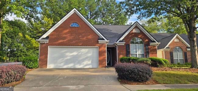 property at 2 Mill Ridge Pl