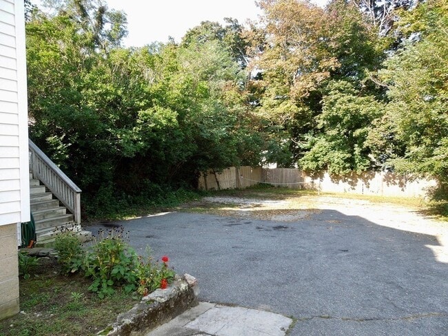 15 Clyfton St in Plymouth, MA - Building Photo - Building Photo