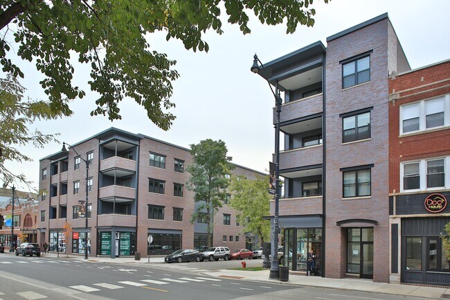 property at 909 W Montana St