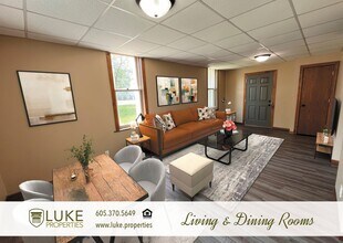 320 S Dakota St in Canton, SD - Building Photo - Building Photo