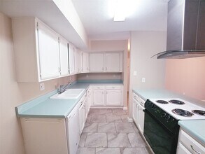 6927 Tara Dr in Richmond, TX - Building Photo - Building Photo