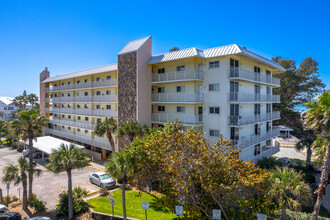 Dolphin Reef Condo in Indian Rocks Beach, FL - Building Photo - Building Photo