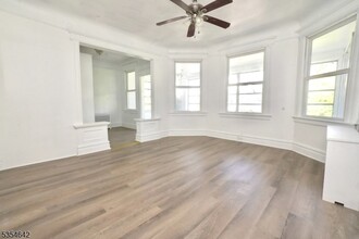 26 Treacy Ave in Newark, NJ - Building Photo - Building Photo
