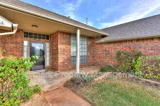 500 Loyd Ln in Moore, OK - Building Photo - Building Photo