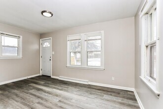 1201 S 14th St in Pekin, IL - Building Photo - Building Photo