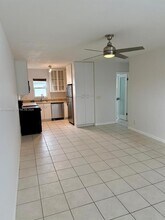 1100 NE 9th Ave in Fort Lauderdale, FL - Foto de edificio - Building Photo