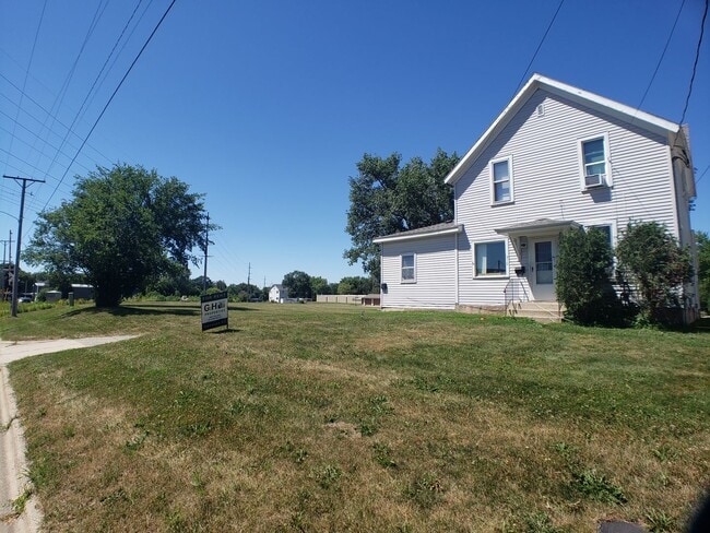 property at 910 E Rice Lake Rd