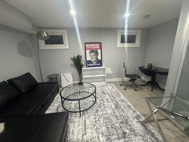 145 Todd Pl NE, Unit Basement
