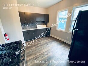 387 Crescent Ave in Buffalo, NY - Building Photo - Building Photo