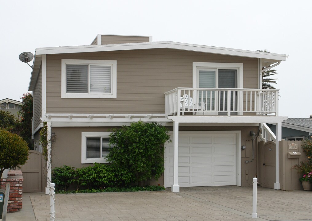 1308 Devon Ln in Ventura, CA - Building Photo