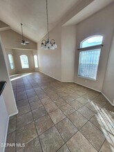 657 Pete Payan Dr in El Paso, TX - Building Photo - Building Photo