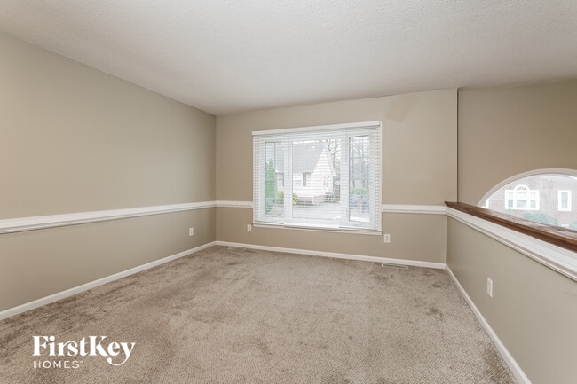 4512 Princess Dr in Winston-Salem, NC - Foto de edificio - Building Photo