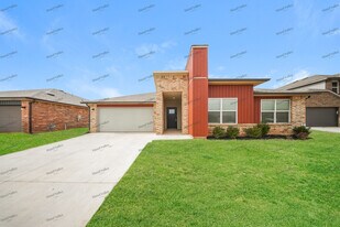 14709 Travertine Fls Ln in Oklahoma City, OK - Building Photo