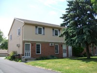 5369-5379 Cresthaven Ln in Toledo, OH - Foto de edificio - Building Photo