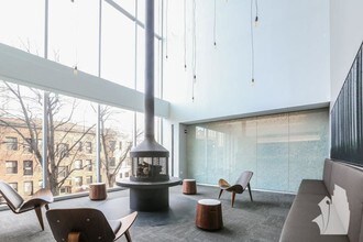 4334 N Hazel St in Chicago, IL - Foto de edificio - Building Photo