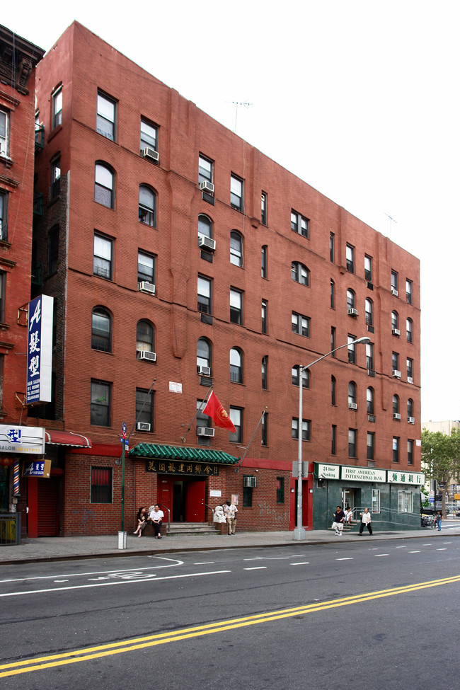 123 E Broadway in New York, NY - Building Photo - Building Photo