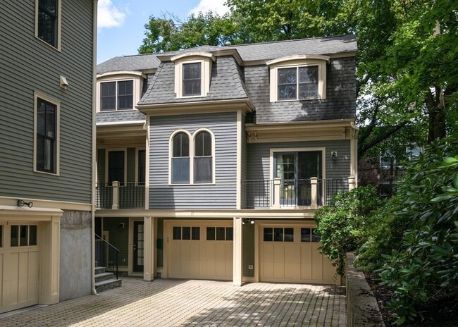 property at 37 Mt Vernon St