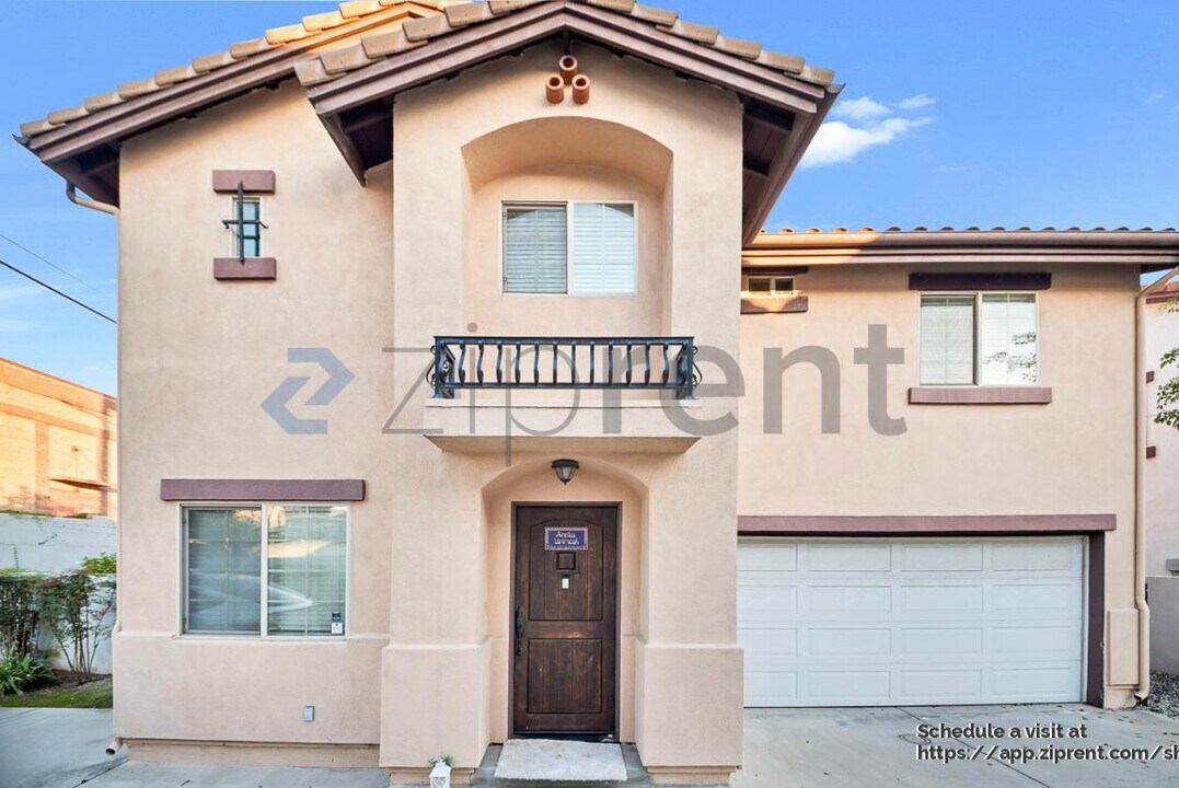 443 Monrovista Ave in Monrovia, CA - Building Photo