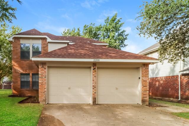 2200 Empery Ct in Arlington, TX - Building Photo