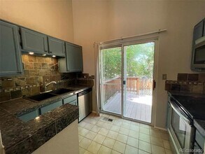 1085 Cherry Blossom Ct in Littleton, CO - Building Photo - Building Photo
