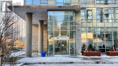 5 Mariner Terrace in Toronto, ON - Building Photo - Building Photo
