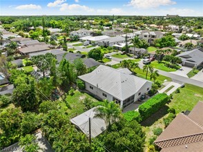 815 100th Ave N in Naples, FL - Building Photo - Building Photo