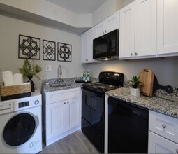 3320 Greenwood Blvd in Maplewood, MO - Building Photo - Building Photo