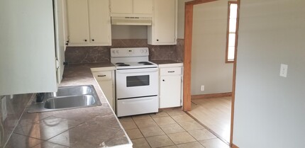 195 S Cumberland St in Lamar, AR - Building Photo - Building Photo