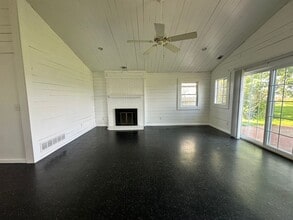 14431 Frances Ave in Battle Creek, MI - Building Photo - Building Photo
