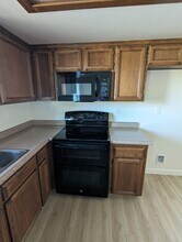 2756 Chardonnay Ln in Wasco, CA - Foto de edificio - Building Photo