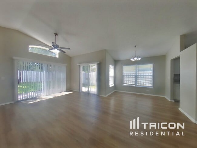1305 Timberbend Cir in Orlando, FL - Building Photo - Building Photo