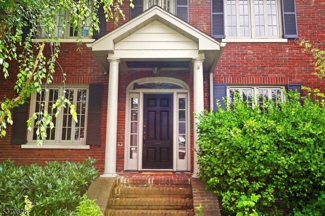 258 Hyslip Ave in Westfield, NJ - Building Photo - Building Photo