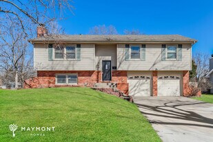 9425 Goddard in Overland Park, KS - Building Photo