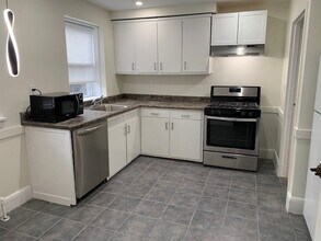 461 Arborway, Unit 2 in Boston, MA - Building Photo - Building Photo