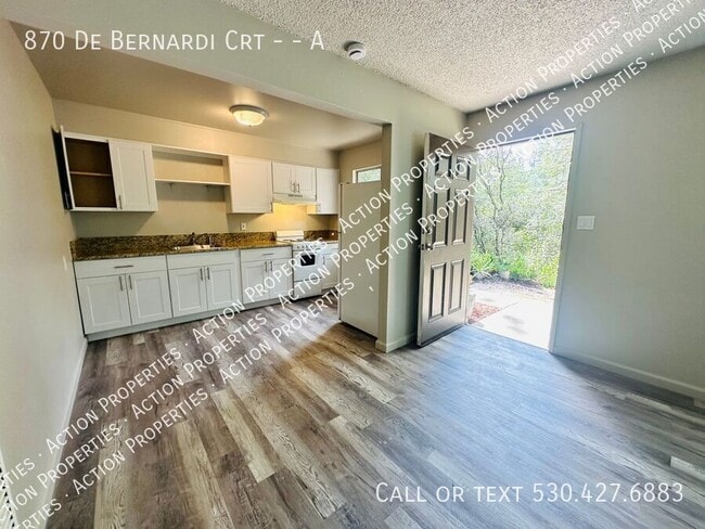 property at 870 De Bernardi Ct