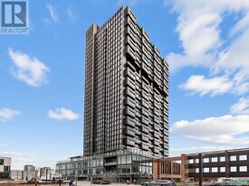 5 Quarrington Ln in Toronto, ON - Building Photo