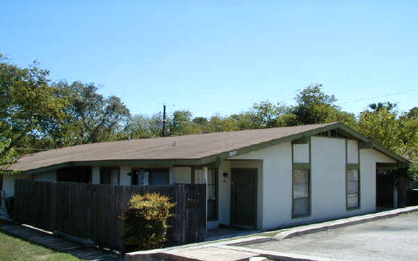 2813-3001 Parker Ln in Austin, TX - Building Photo - Building Photo