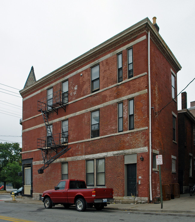 801 Greenup St in Covington, KY - Building Photo - Building Photo