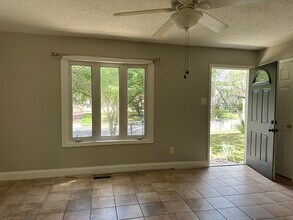 16 Woodside Ln in Sicklerville, NJ - Building Photo - Building Photo